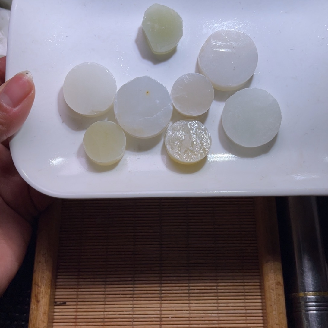 未镶嵌和田玉车挂
