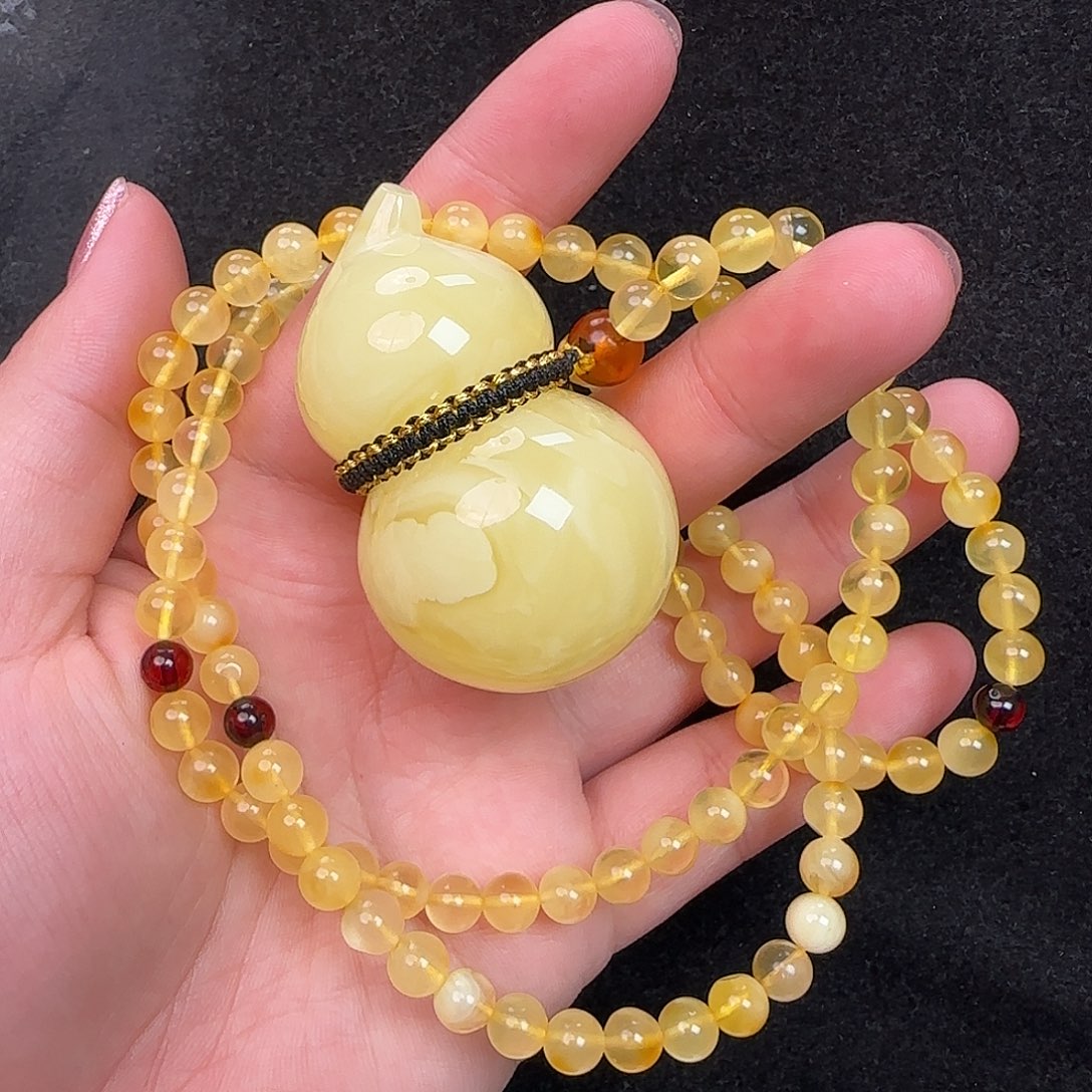 蜜蜡未镶嵌珠宝奇石