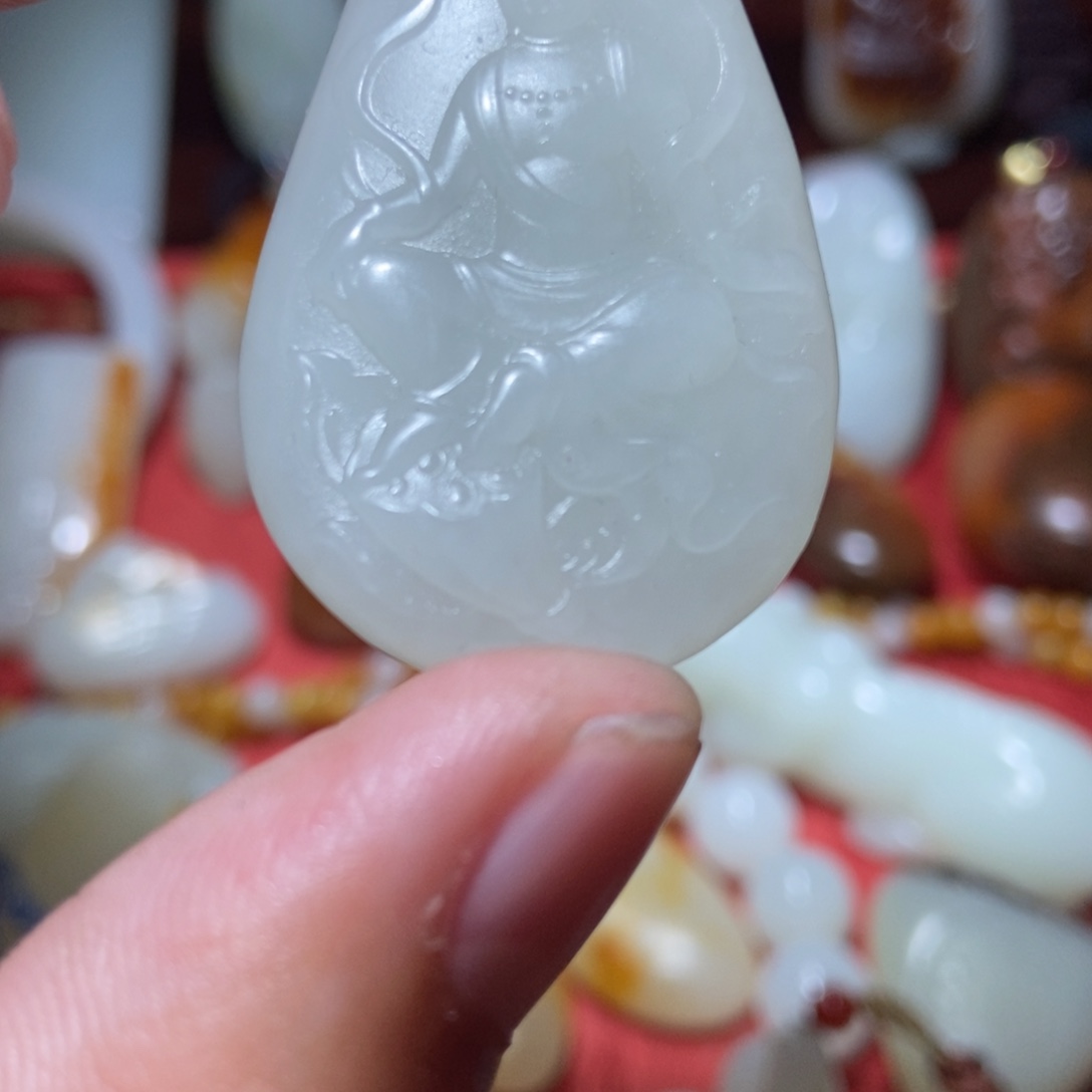 和田玉颈饰未镶嵌