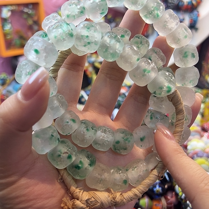 玻璃颈饰开播福利就一条