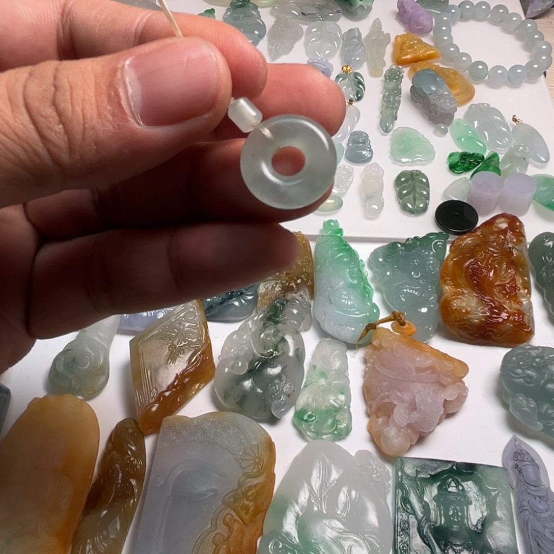 翡翠未镶嵌颈饰天然翡翠