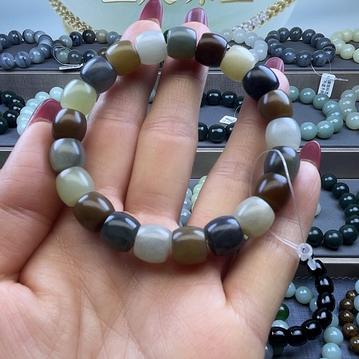 和田玉未镶嵌手链