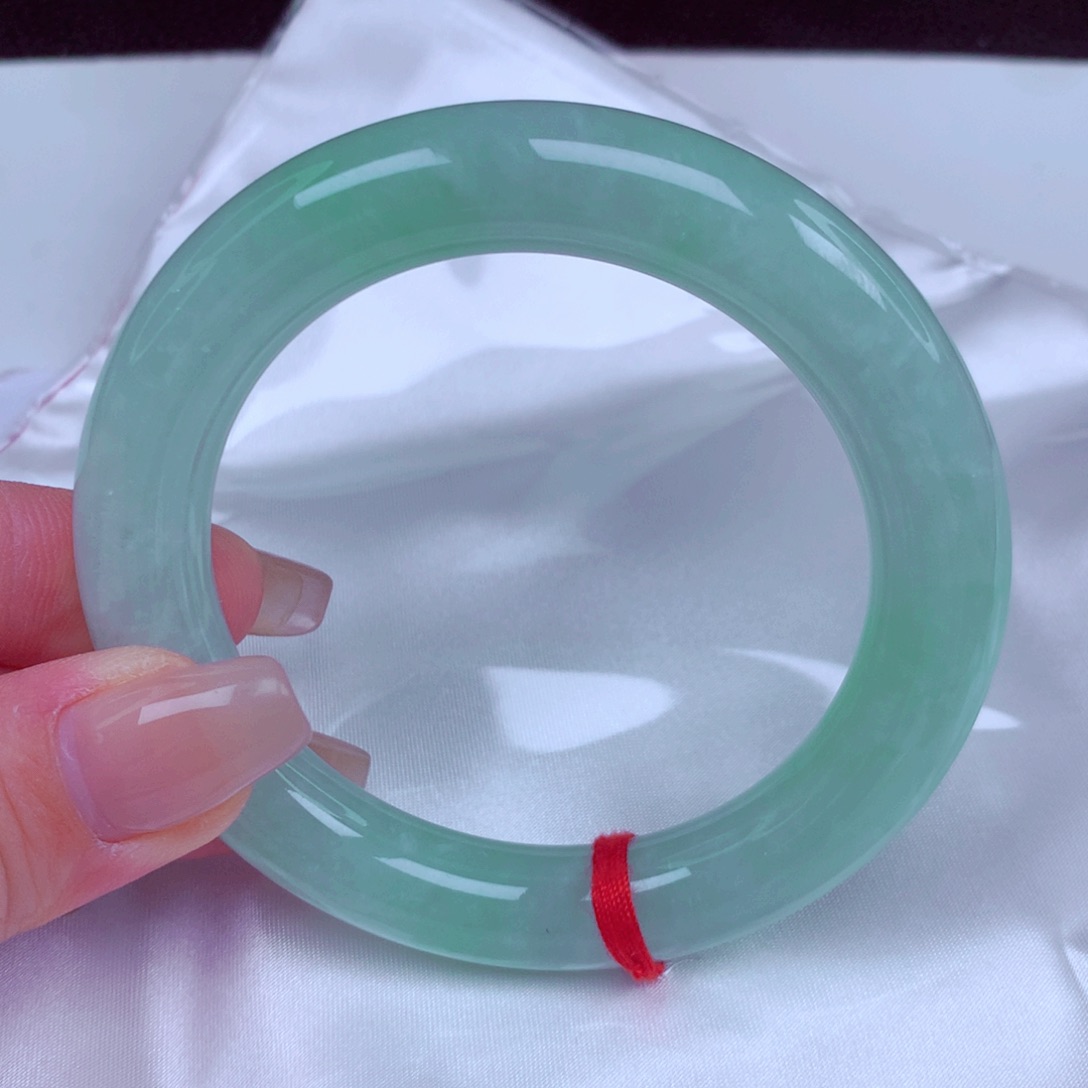 翡翠未镶嵌手镯手镯