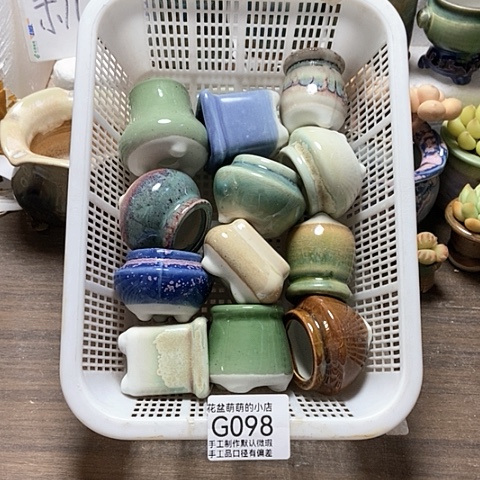 紫砂花盆098微瑕品口径3厘米左右口不圆