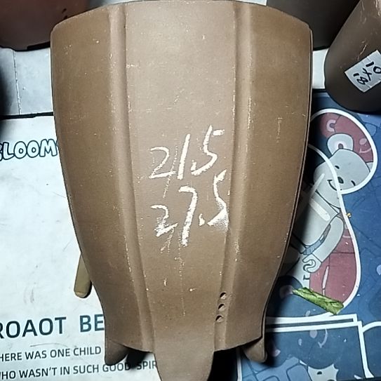 紫砂八爪鱼微瑕一个