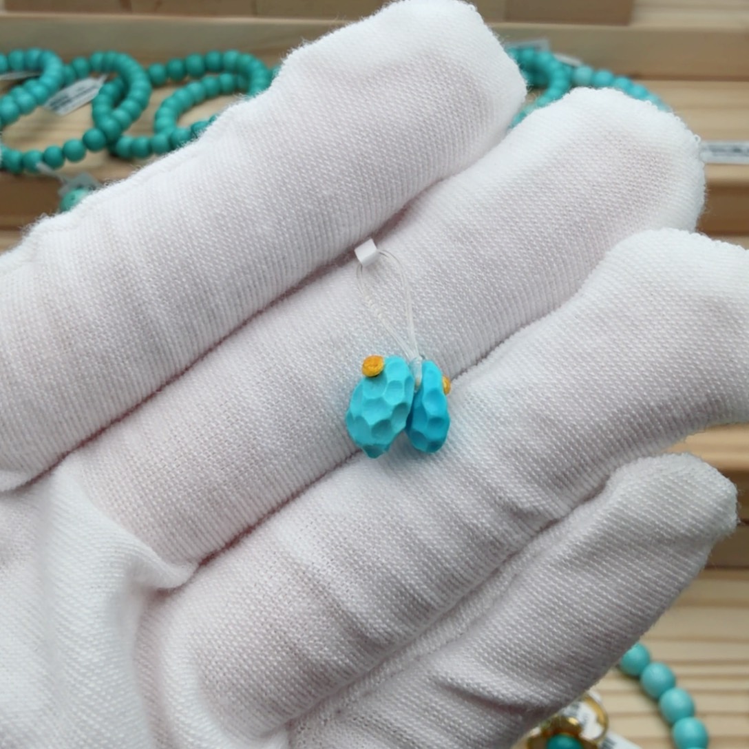 绿松石未镶嵌珠宝奇石