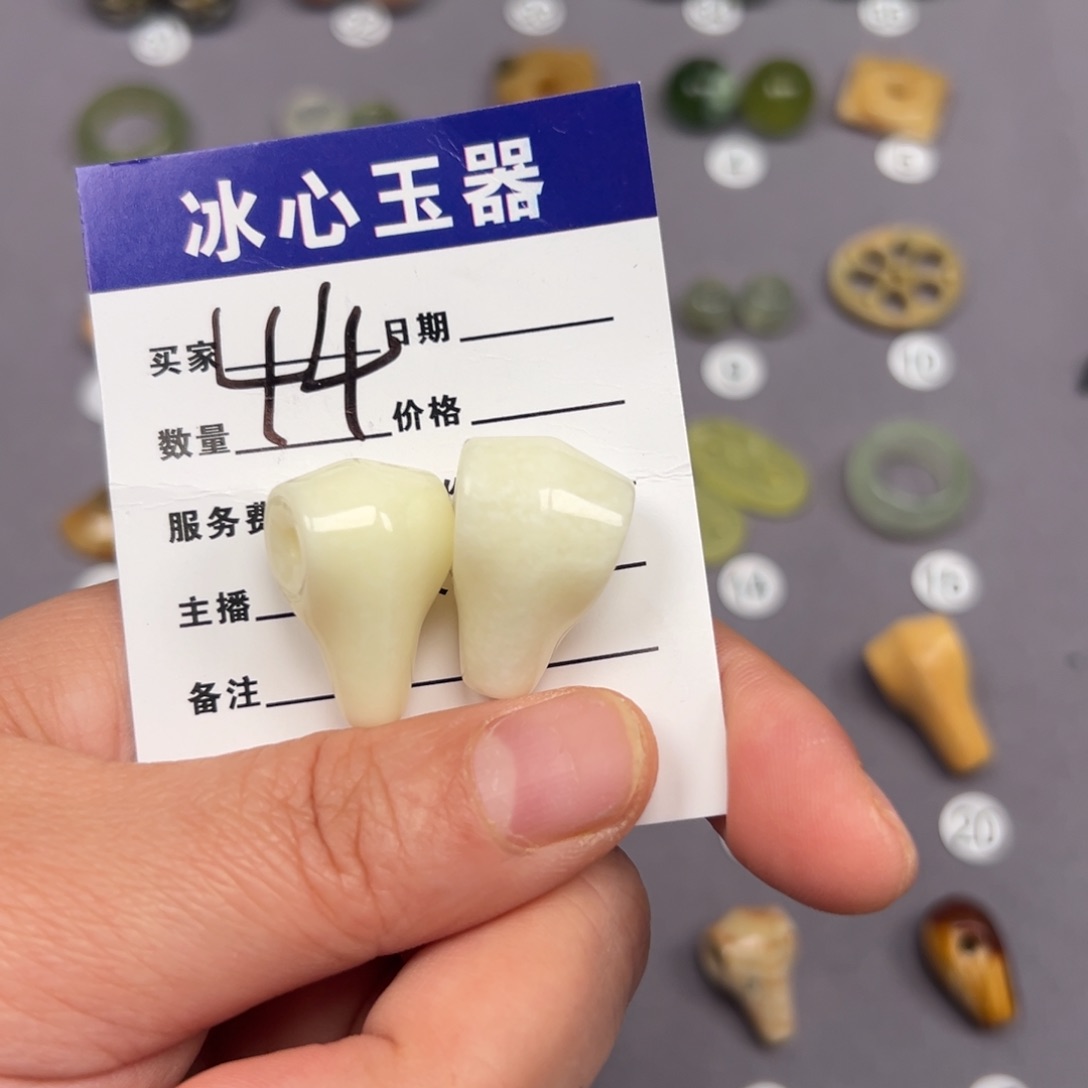 蛇纹石玉颈饰未镶嵌窈*