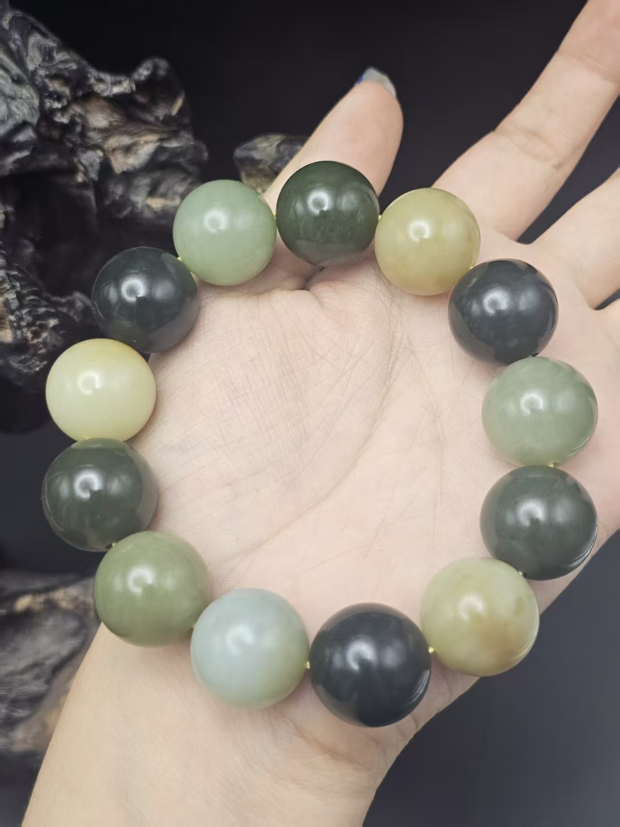 和田玉多宝圆珠手串