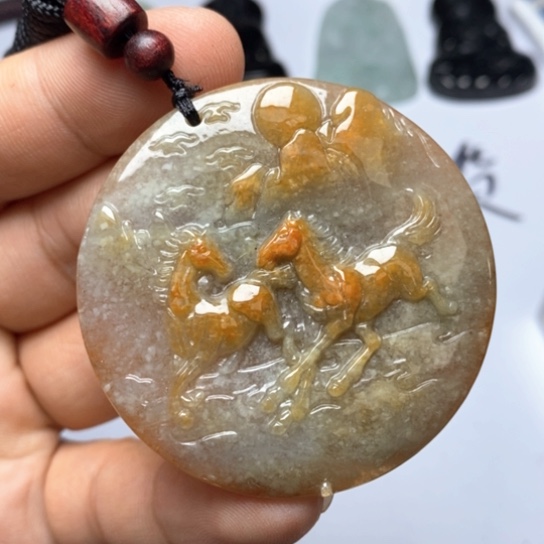 翡翠未镶嵌颈饰翡翠