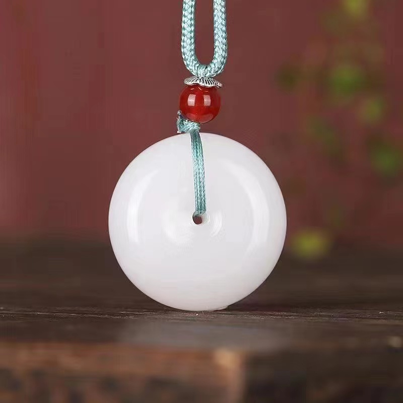 新疆和田玉平安扣时尚百搭