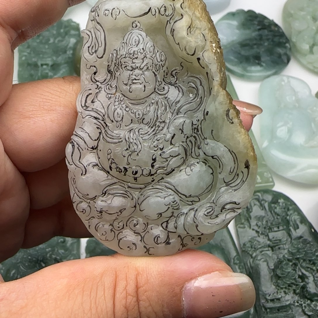 世***庄定制翡翠未镶嵌翡翠