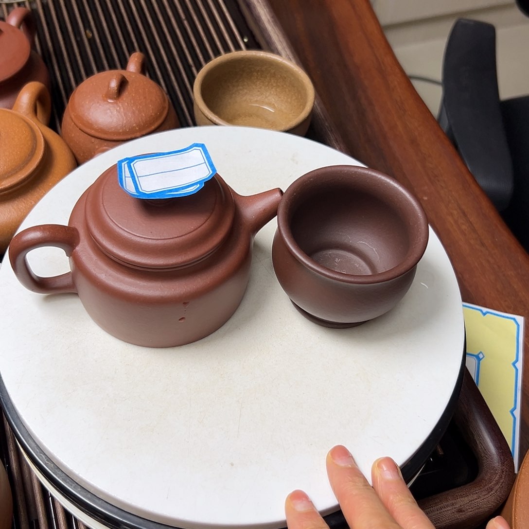 紫泥茶壶紫砂壶等传统