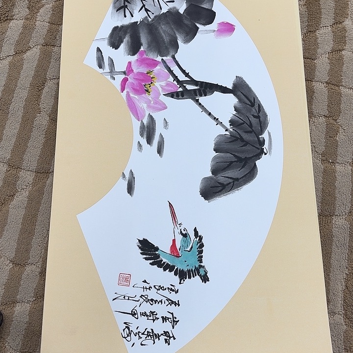 国画花鸟的翅膀和翅膀都是白色的