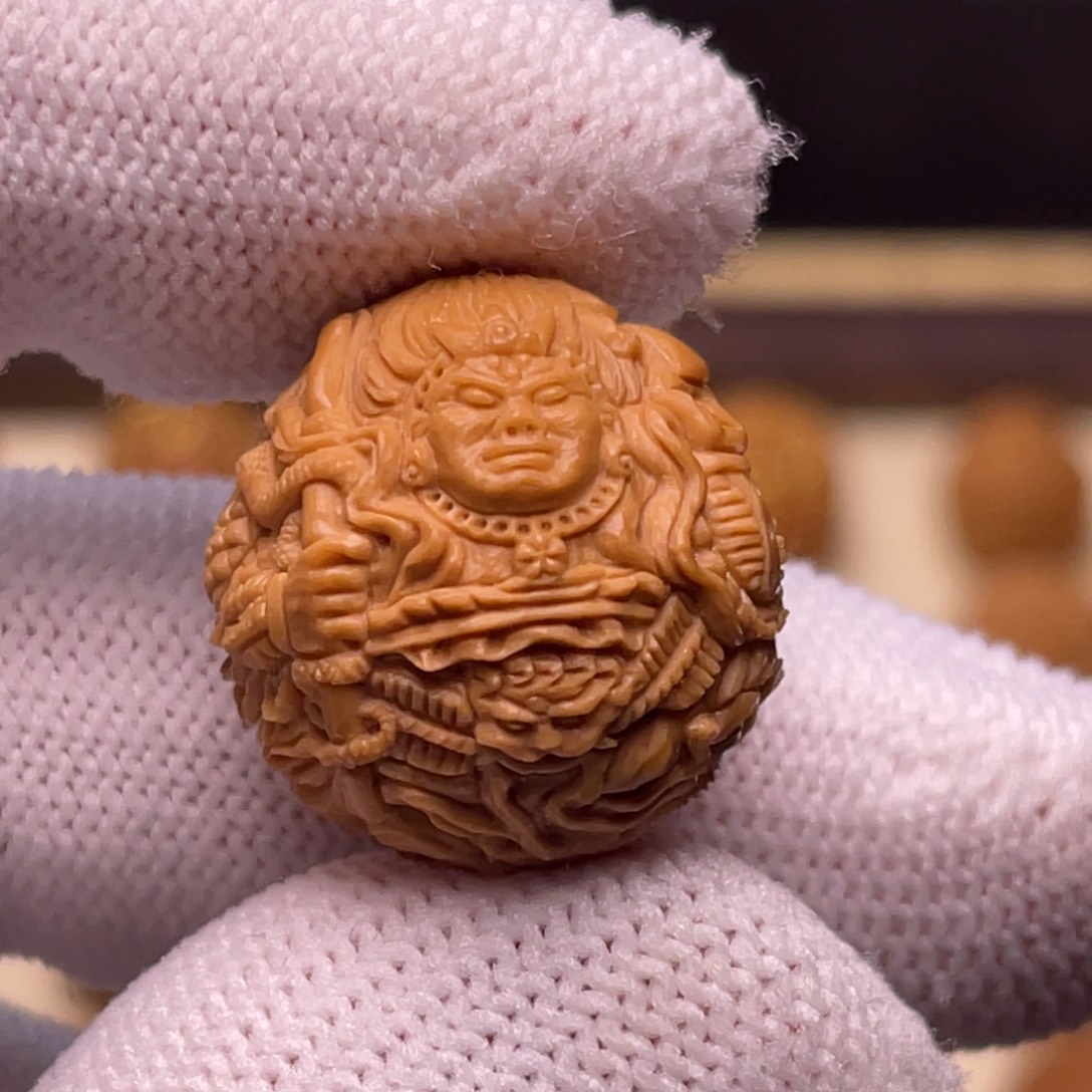 吊坠猴头核桃顶工马王爷18.4