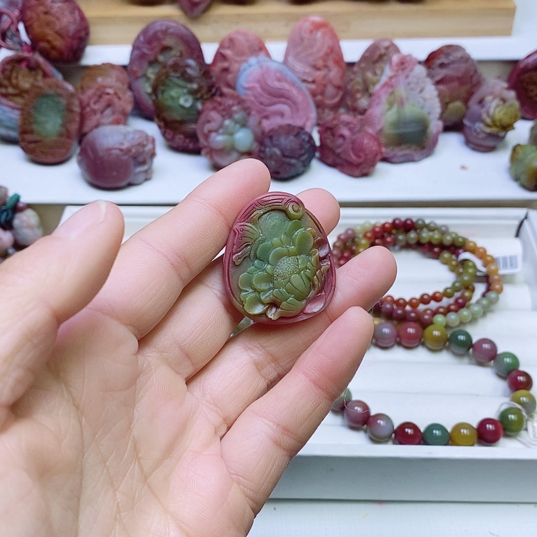 玛瑙/玉髓盐源玛瑙未镶嵌