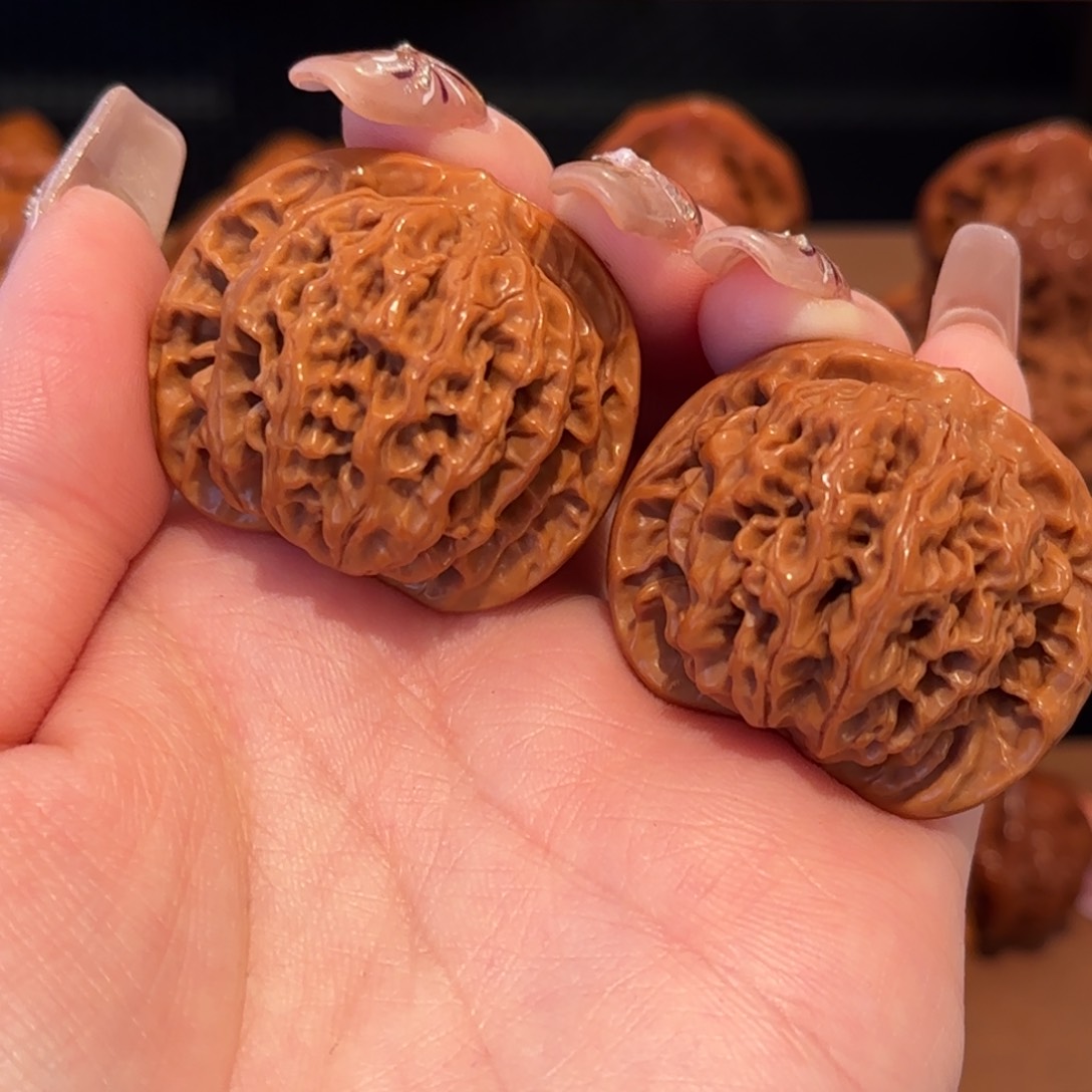 桃核吊坠盘龙纹37 精品767