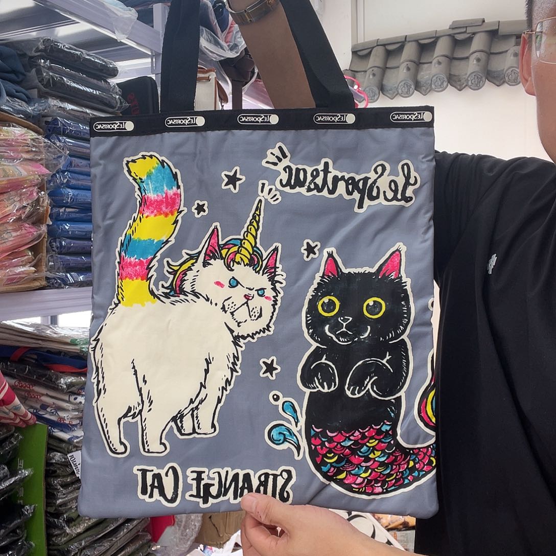 PU化妆包等各种产品的
