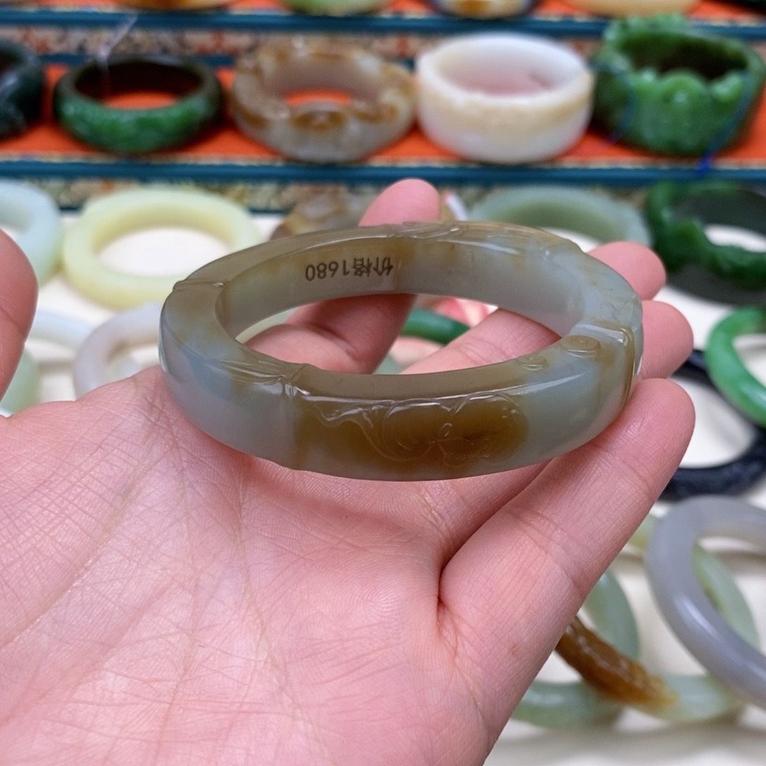 和田玉手镯54.1未镶嵌@****8