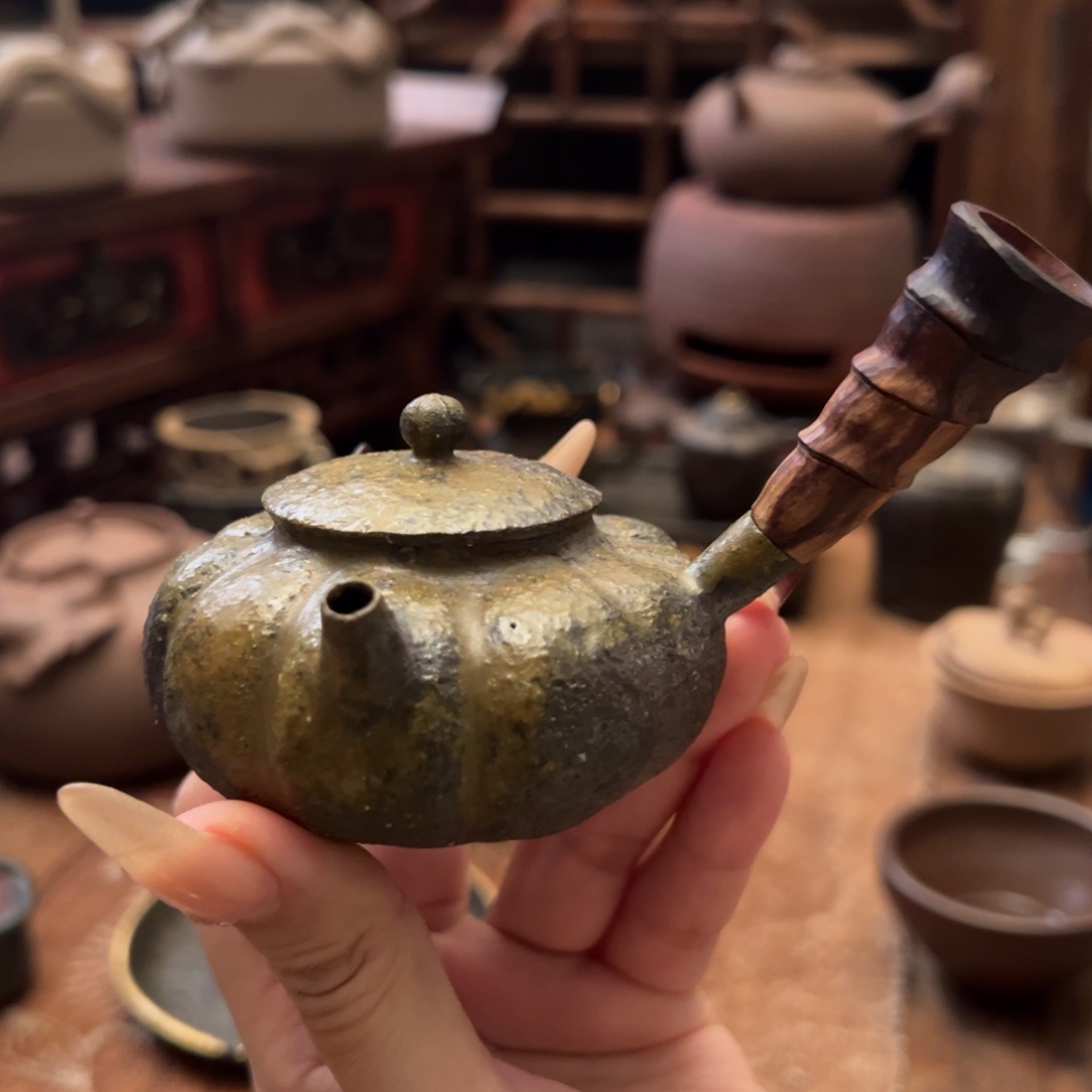 新*辛纯手工柴烧侧把壶