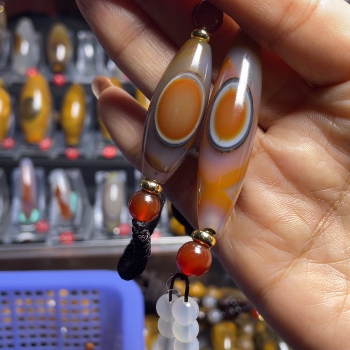 玛瑙/玉髓颈饰未镶嵌