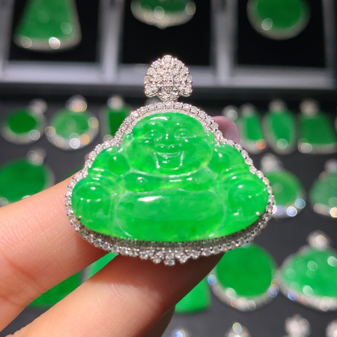 翡翠颈饰18K金镶嵌翡翠