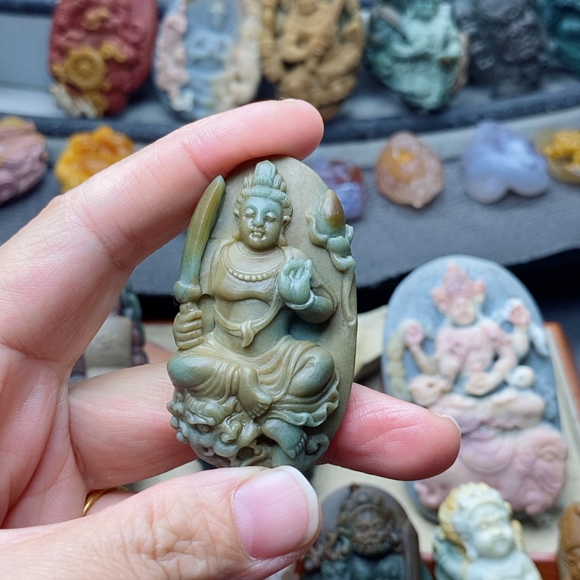 【闪购商品】定制石英质玉吊坠未镶嵌