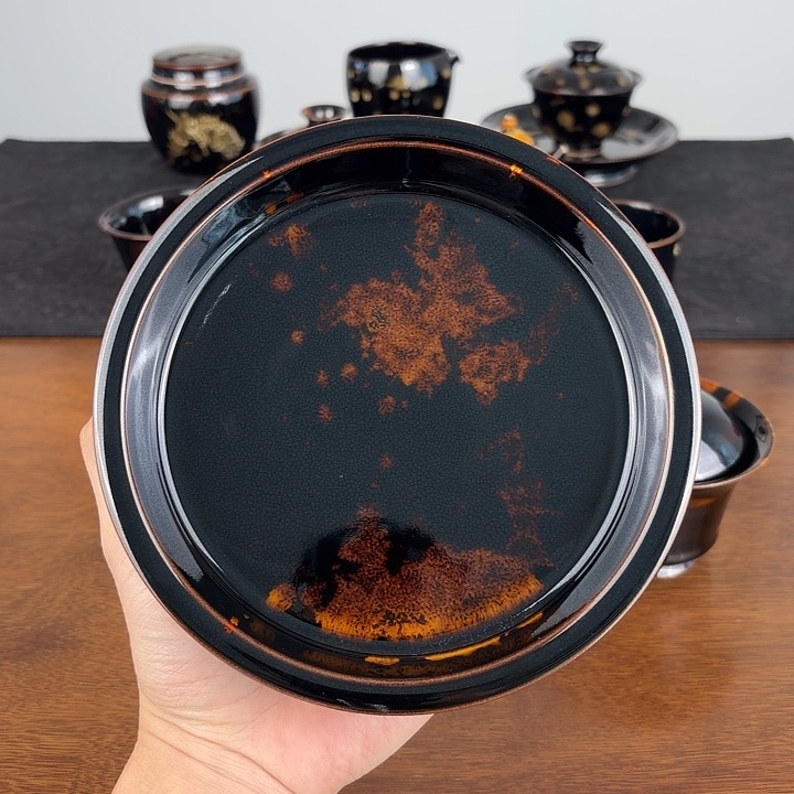 瓷玳瑁釉折口壶承