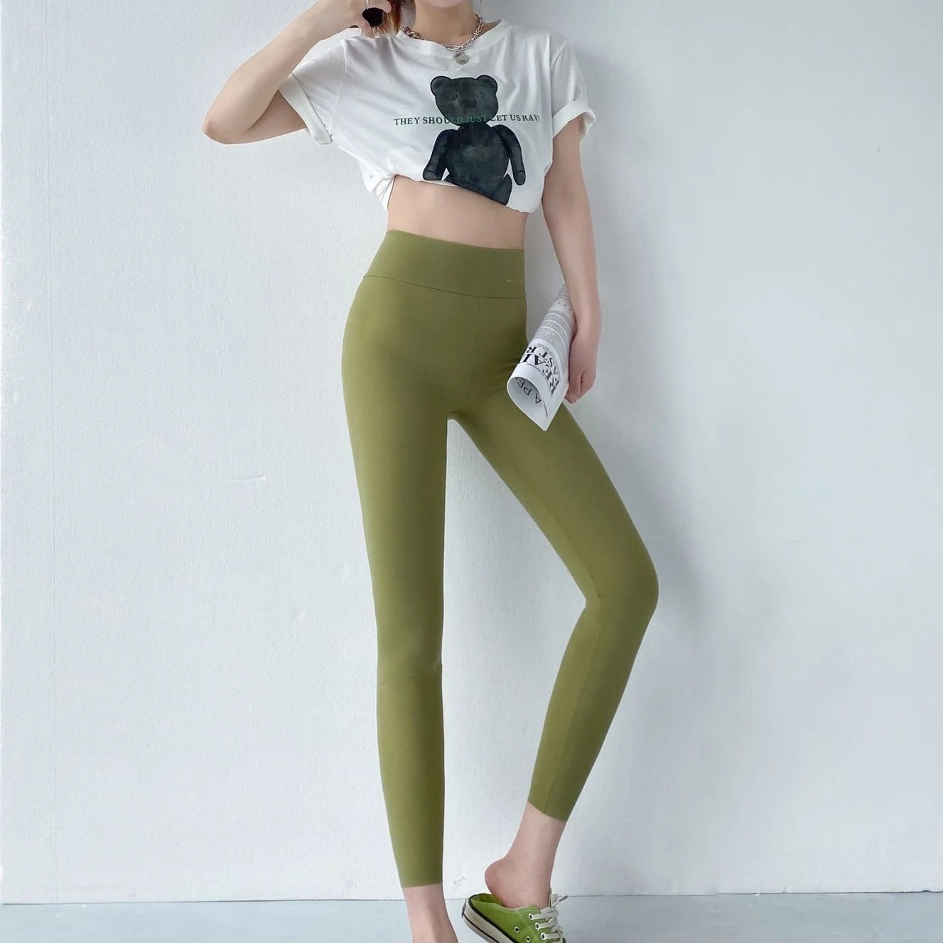 99新 DIOR/迪奥 99新S码 A0393 Dior迪奥胸口黑色小熊印花短袖