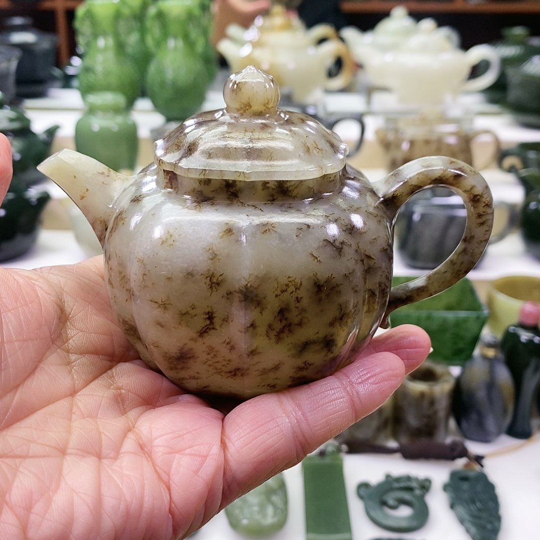 和田玉茶壶（微瑕）未镶嵌160ml