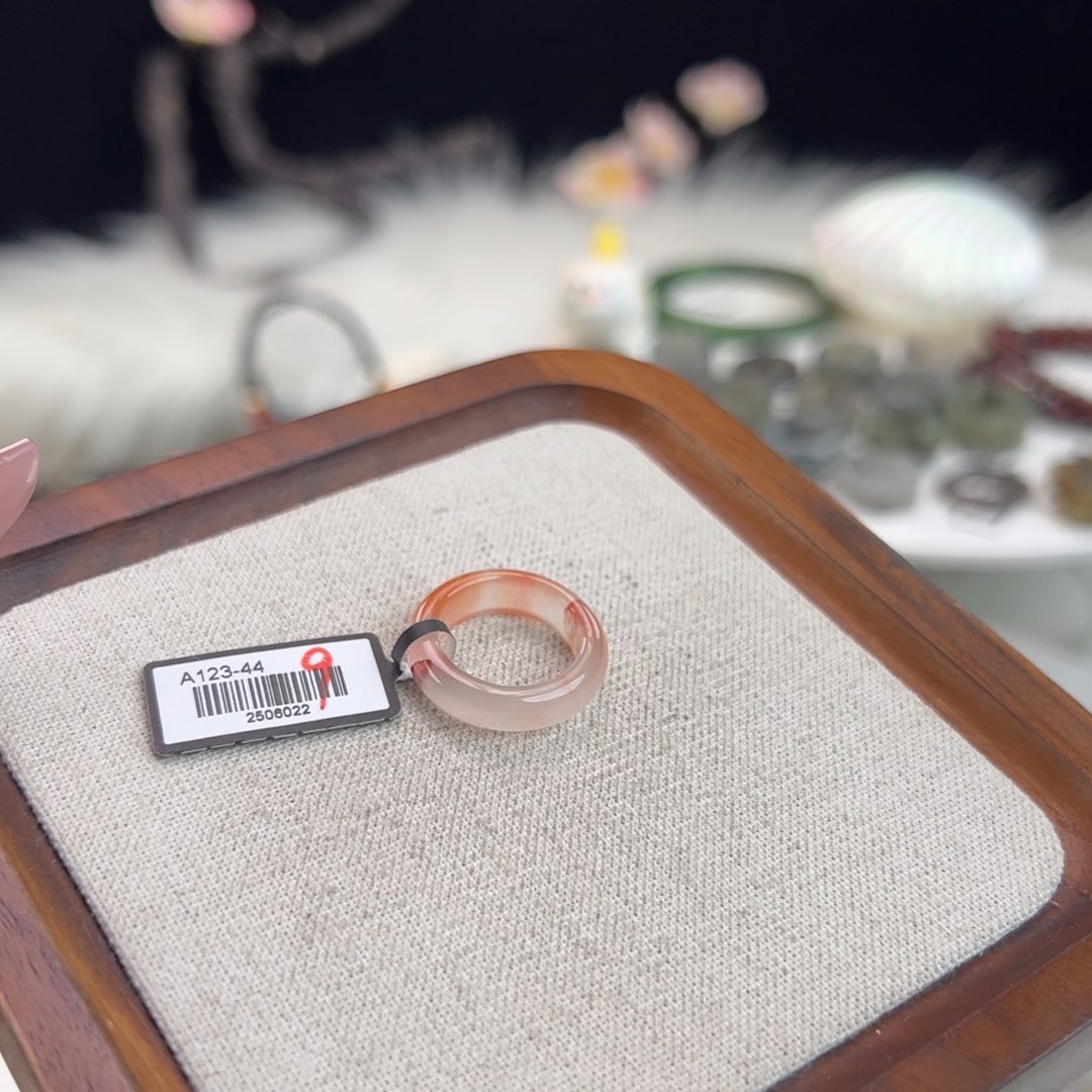 和田玉未镶嵌戒指N18非洲翠圆条直径15不退换