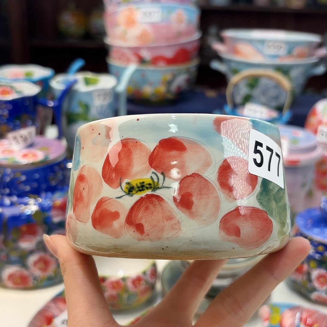 瓷片兔兔的小可爱太