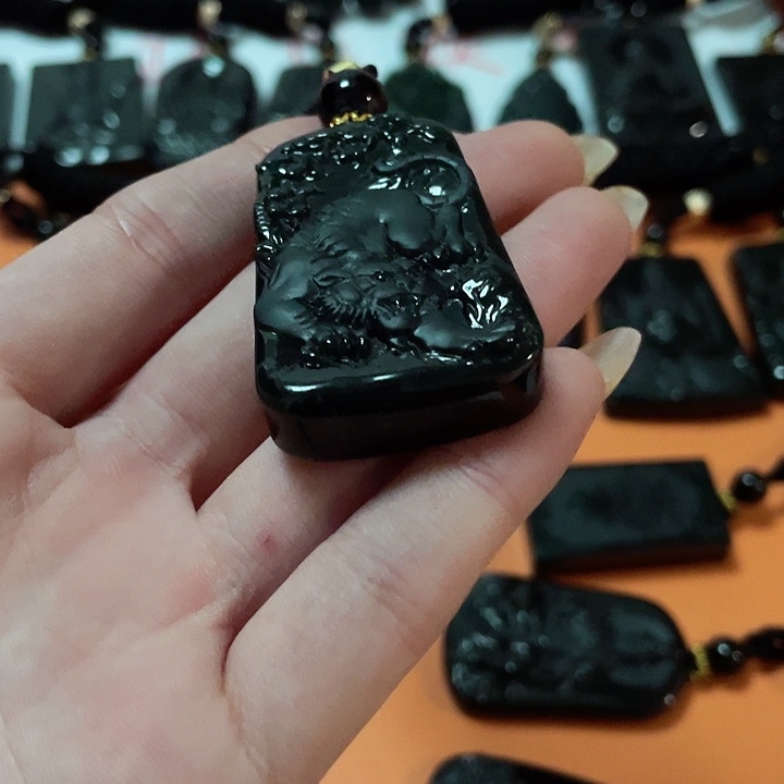 翡翠颈饰未镶嵌?***?翡翠吊坠