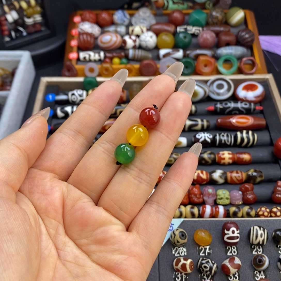 玛瑙/玉髓未镶嵌珠宝半成品