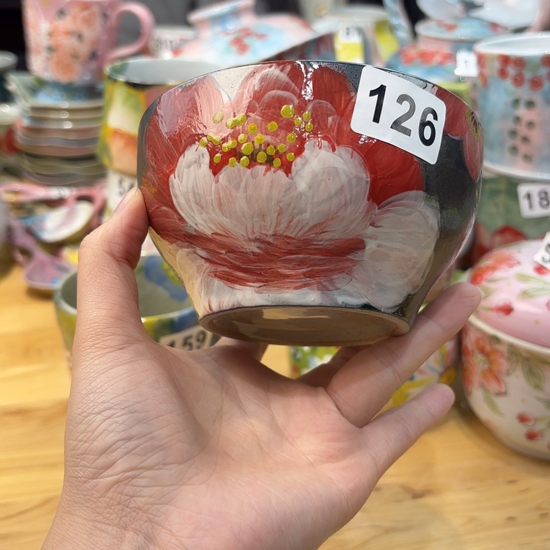 瓷片兔兔海笔的手