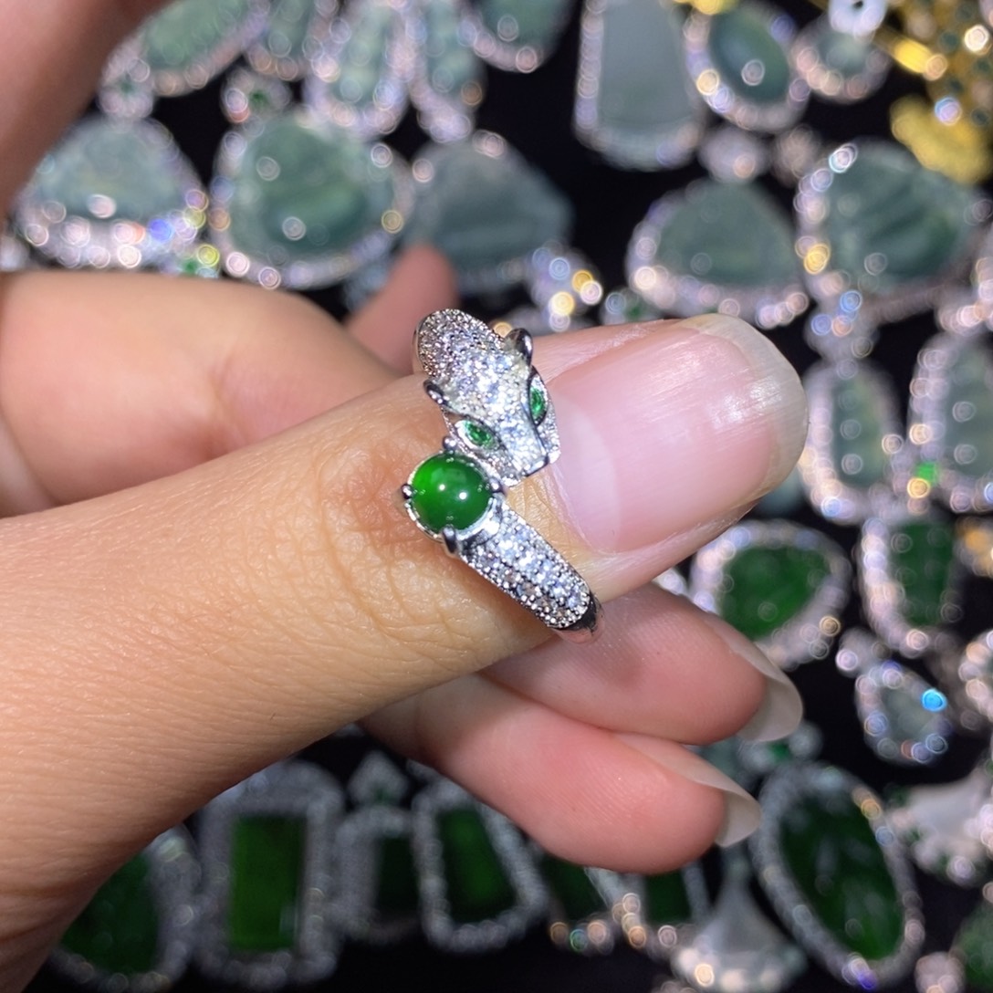 翡翠未镶嵌颈饰天然