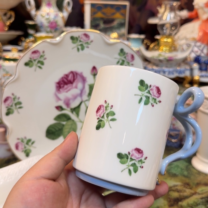 鹿与海陶瓷家居有限公司