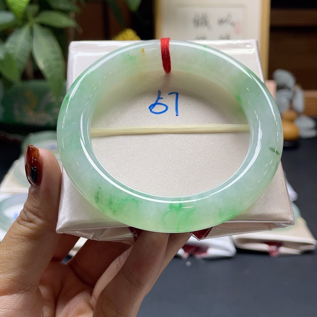 翡翠未镶嵌手镯30号