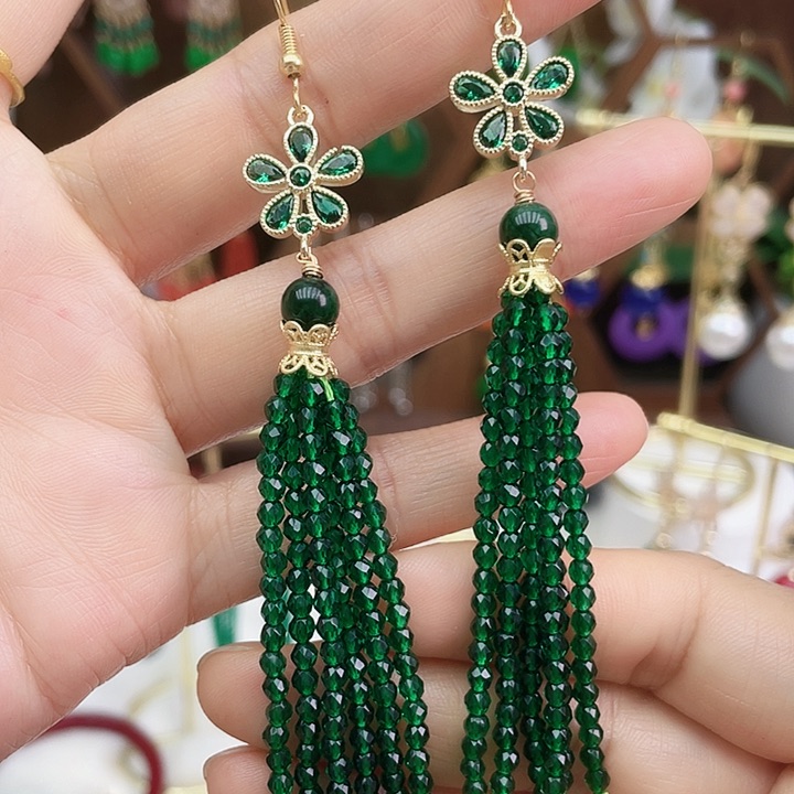 石英质玉耳钉合金