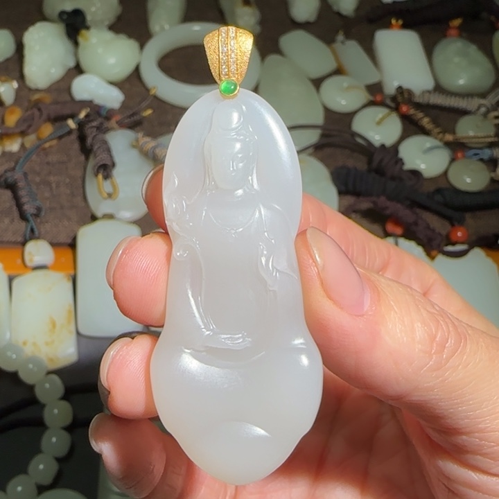 和田玉颈饰未镶嵌