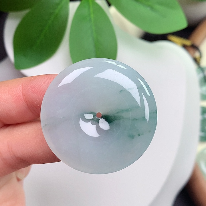 颈饰未镶嵌翡翠平安扣 35.4x6.3mm