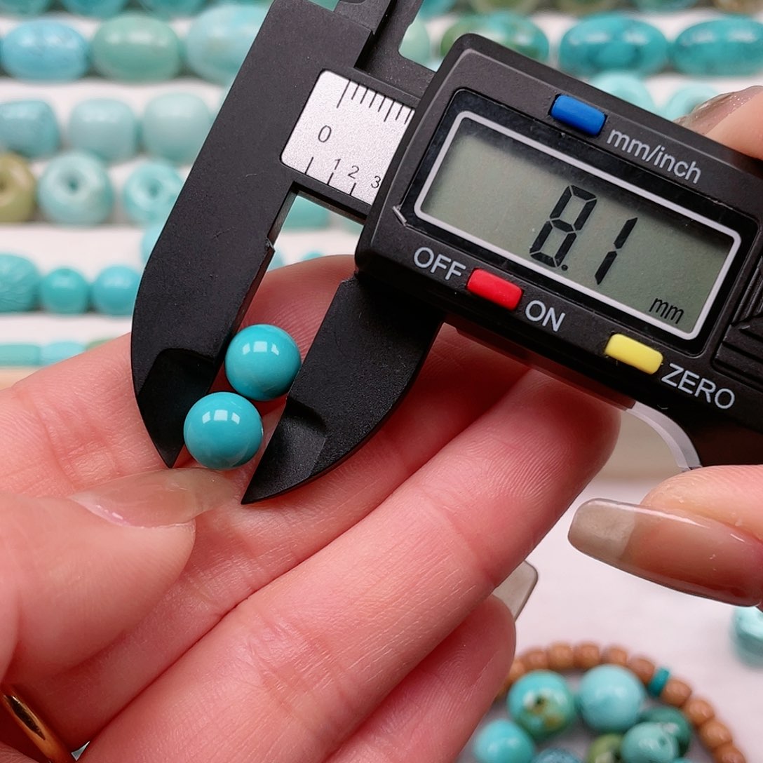 绿松石配饰未镶嵌