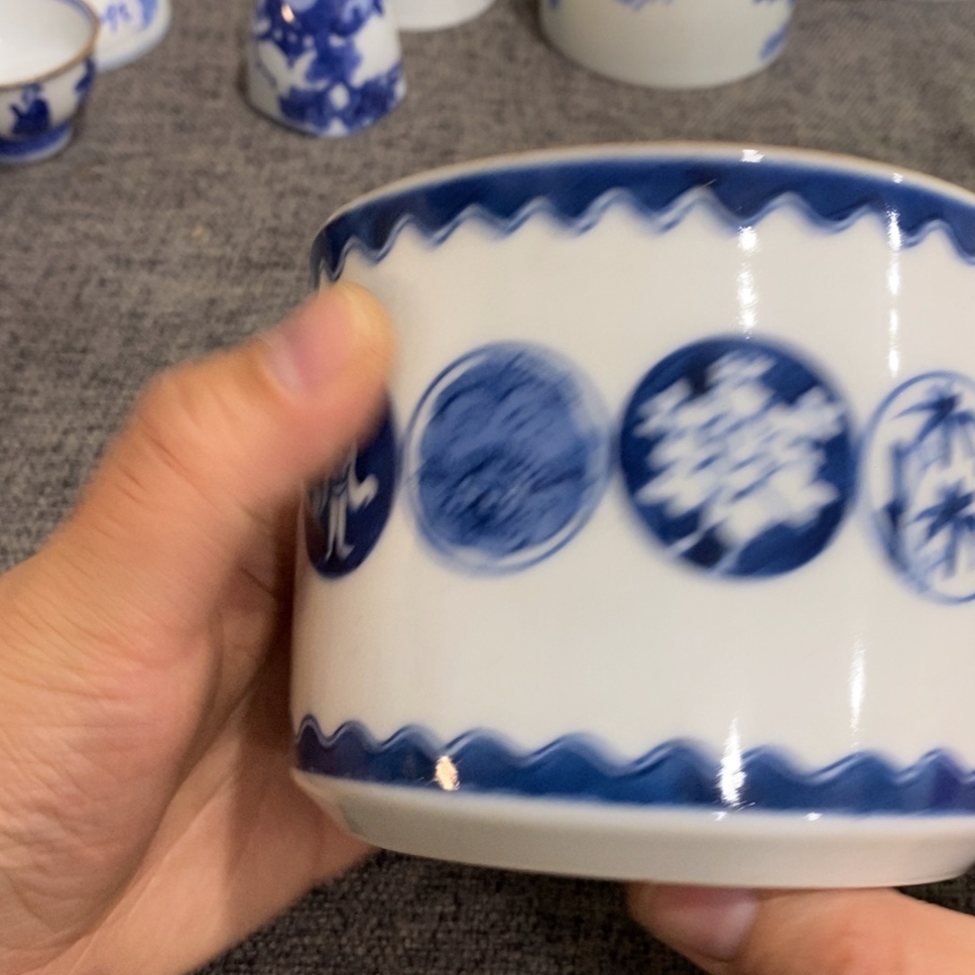 瓷片非常漂亮好看的花瓶