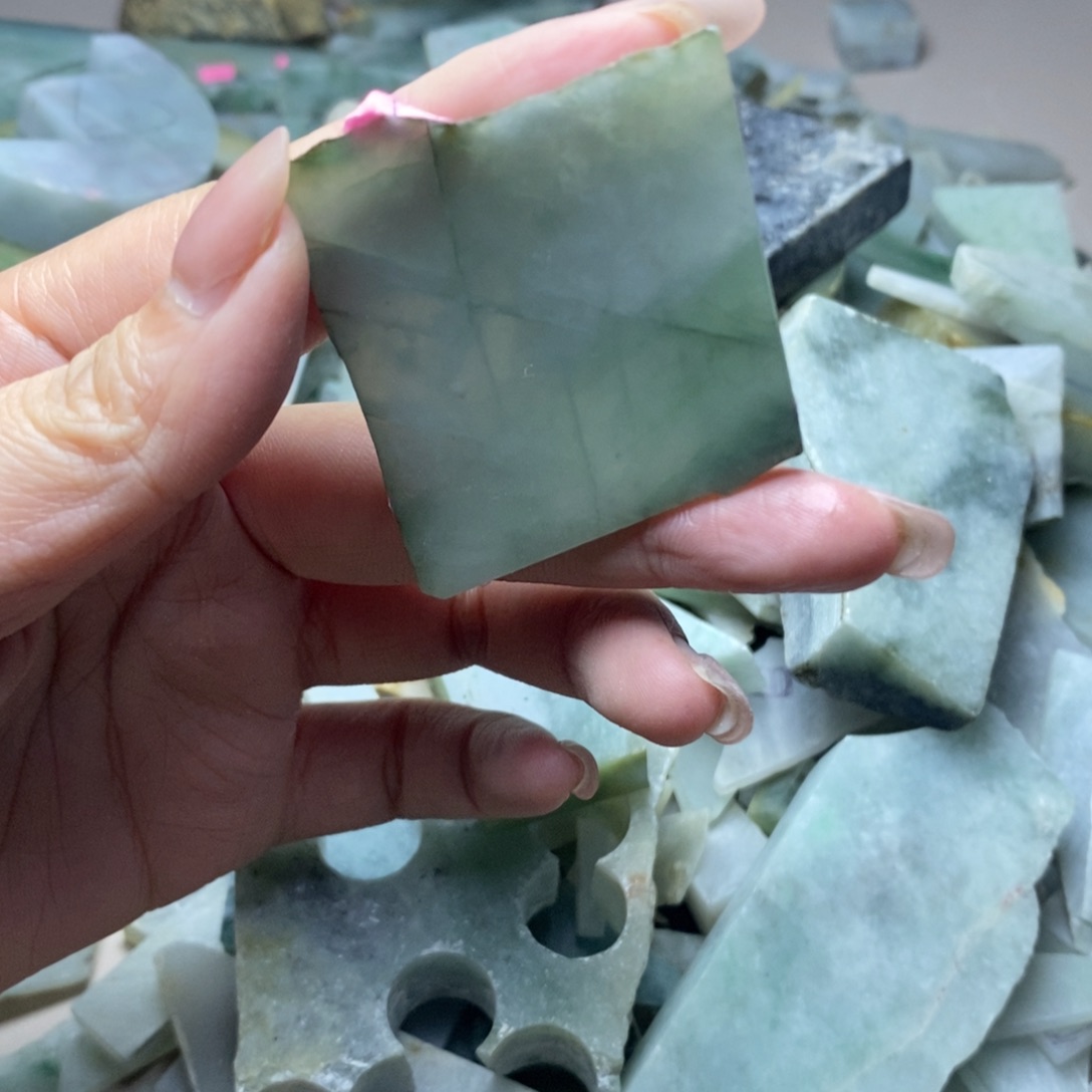 翡翠未镶嵌挂件翡翠