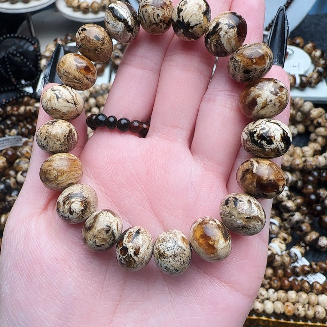 琥珀未镶嵌手链抚顺琥珀