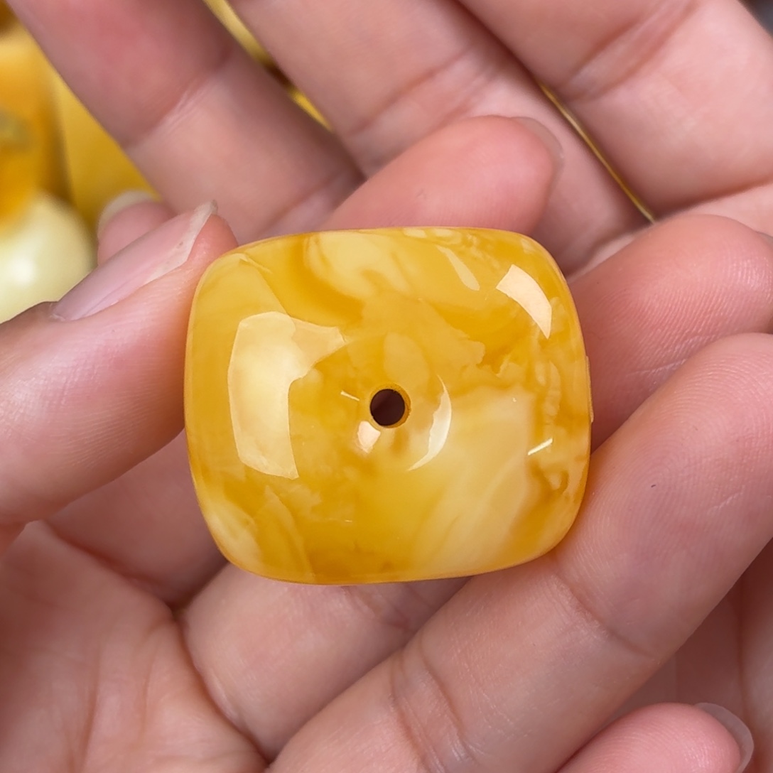 蜜蜡未镶嵌吊坠(不含链)藏扣