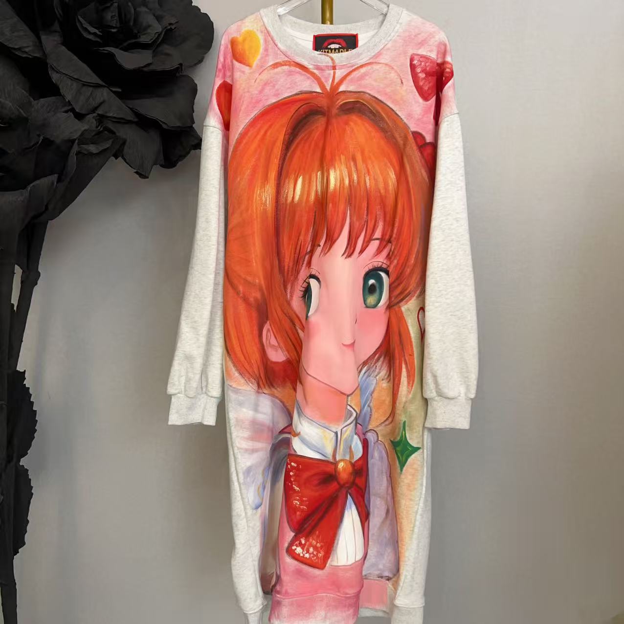 W176今年流行个性潮流设计师款手绘卡通图案镂空韩版卫衣女