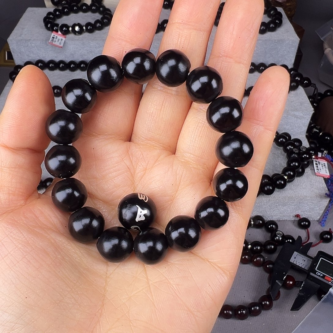 A***n精品手串卡12.7毫米16颗➕六字