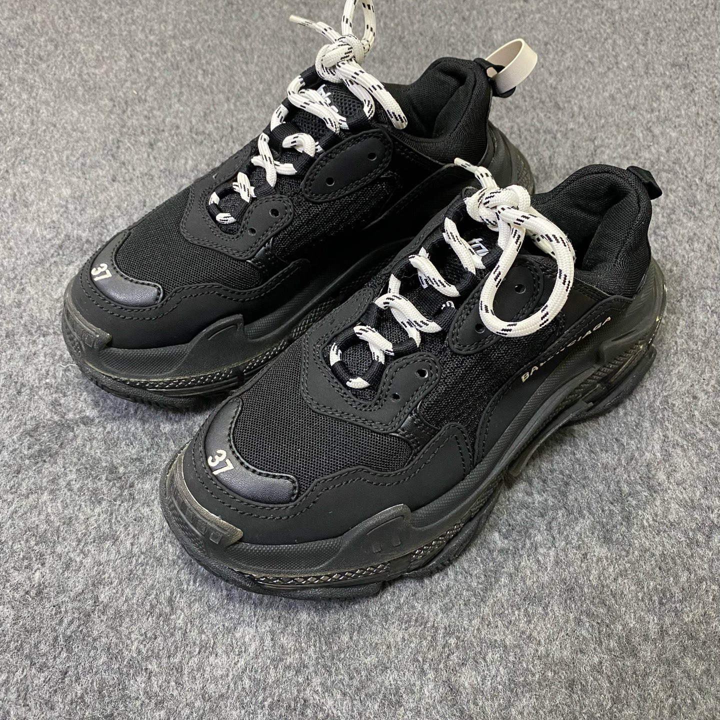 95新 Balenciaga/巴黎世家 潮流舒适 低帮 老爹鞋 37码/20155