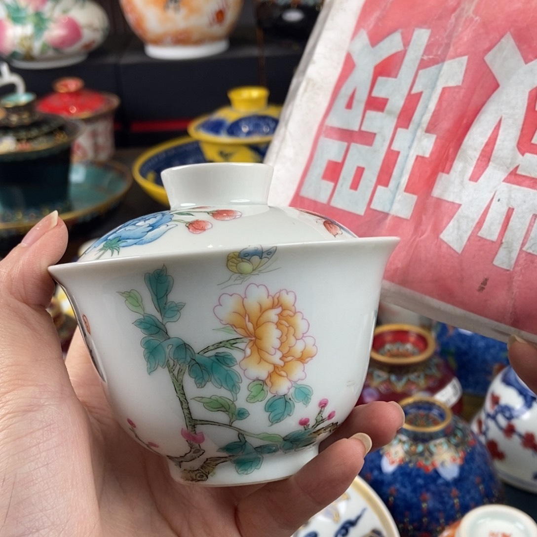 陶瓷艺术家的作品是一种非常感谢