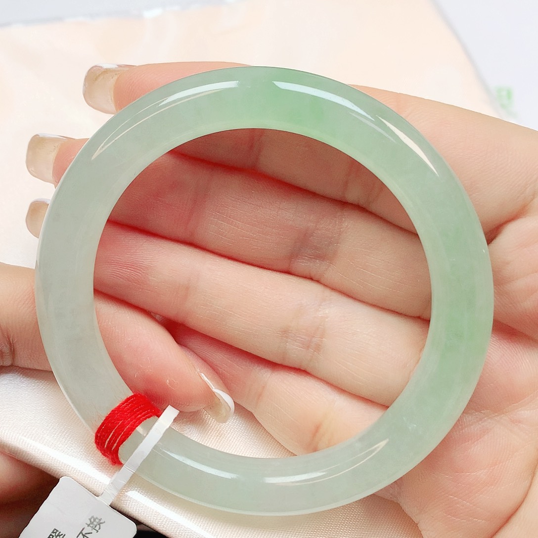 未镶嵌手镯翡翠抖音260